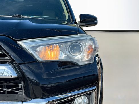 Used 2020 Toyota 4Runner Limited image 9