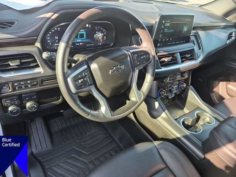 Used 2022 Chevrolet Tahoe Z71 w/ Luxury Package AWD/4WD image 16