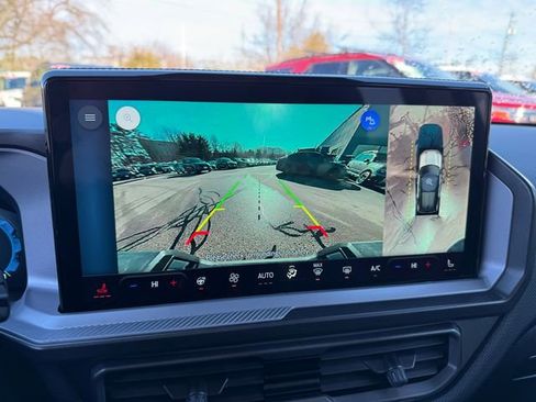 Used 2025 Ford Bronco Sport Badlands image 7