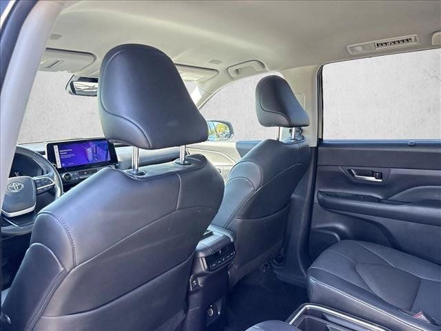 Certified 2025 Toyota Grand Highlander AWD image 21