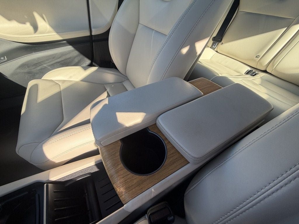 Used 2020 Tesla Model S AWD image 16