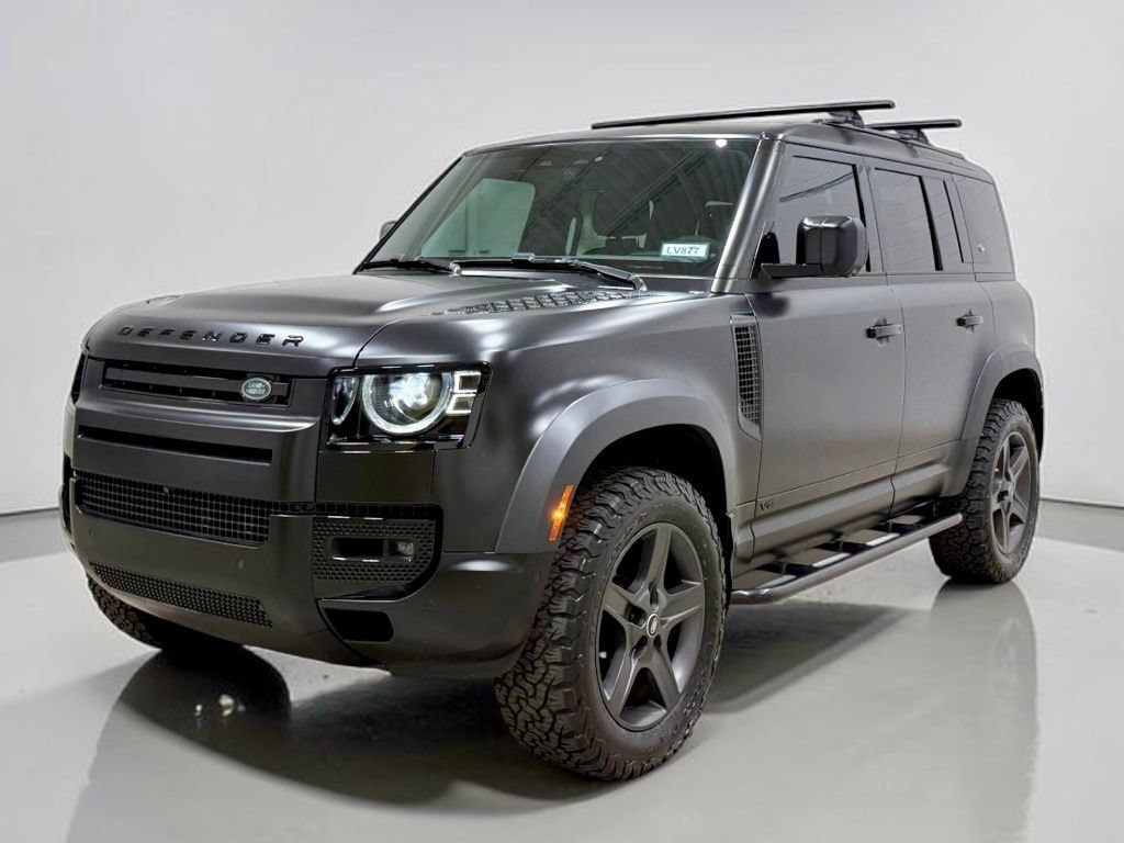 Used 2023 Land Rover Defender 110 V8 AWD/4WD image 4