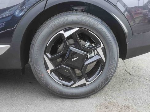 New 2026 Kia Sportage EX FWD image 11