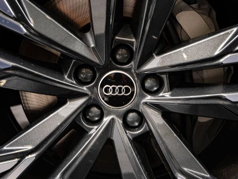 New 2026 Audi Q8 Prestige AWD/4WD image 8