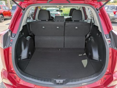 Used 2016 Toyota RAV4 LE FWD image 13