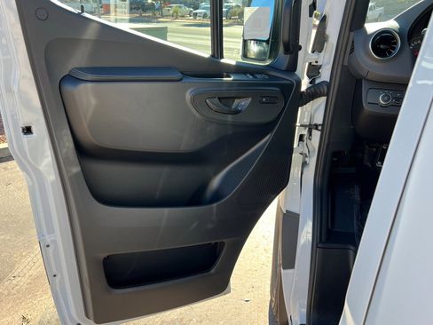New 2026 Mercedes-Benz Sprinter 2500 image 10