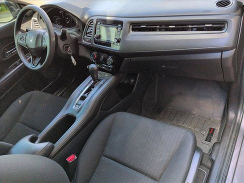 Used 2016 Honda HR-V LX image 27