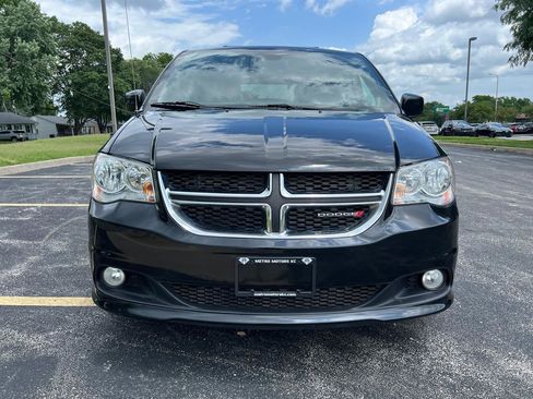 Used 2019 Dodge Grand Caravan SXT FWD image 9