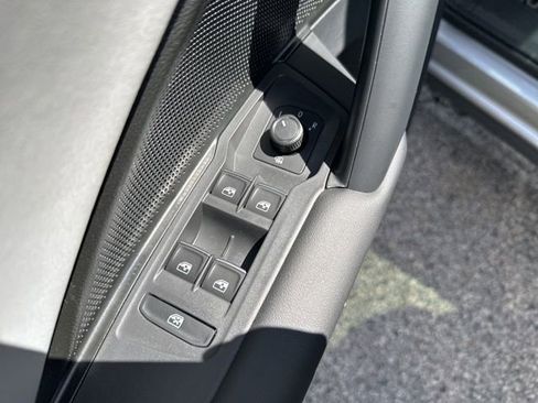 New 2026 Volkswagen Tiguan SE AWD/4WD image 14