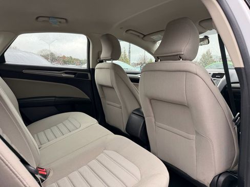 Used 2018 Ford Fusion S image 16