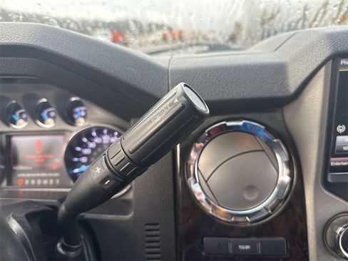 Used 2016 Ford F350 Platinum image 28