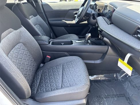 New 2026 Nissan Kicks SV image 9