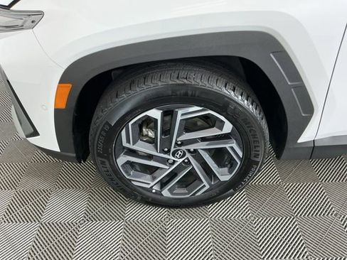 Used 2025 Hyundai Tucson Limited image 32