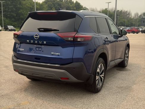 Certified 2023 Nissan Rogue SV w/ SV Premium B Package AWD/4WD image 5