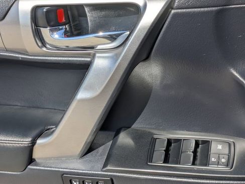 Used 2022 Lexus GX 460 Premium w/ Premium Package image 25