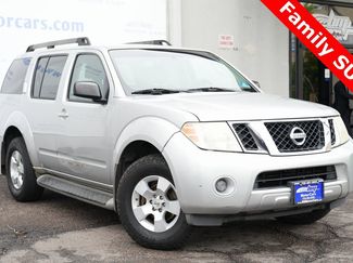 Used 2008 Nissan Pathfinder S image 1