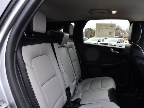 Used 2023 Ford Escape Platinum image 17