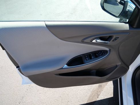 Used 2022 Chevrolet Malibu LT FWD image 16
