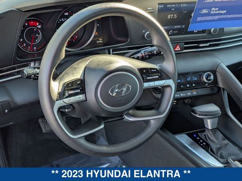Used 2023 Hyundai Elantra SEL image 19