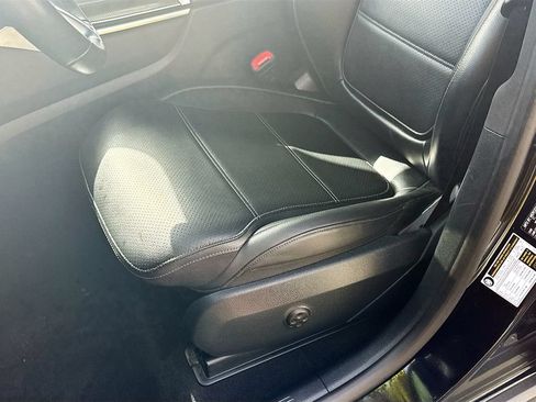 Used 2024 Mercedes-Benz GLC 300 4MATIC image 20