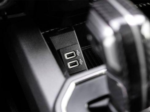 Used 2019 Ford F150 Raptor w/ Equipment Group 802A Luxury image 28