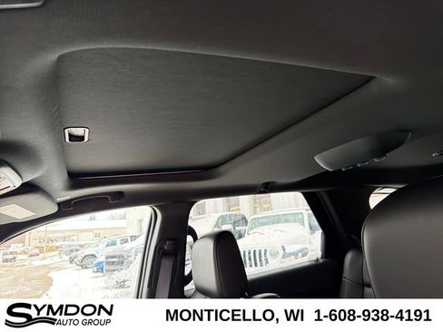 Used 2024 Dodge Durango GT image 15