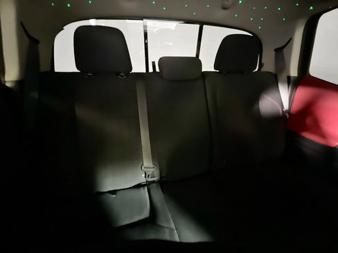 Used 2019 Toyota Tacoma SR5 image 32