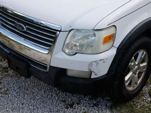 Used 2007 Ford Explorer XLT AWD/4WD image 32
