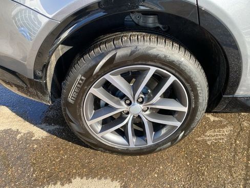 Used 2025 Land Rover Discovery Sport Dynamic SE image 14