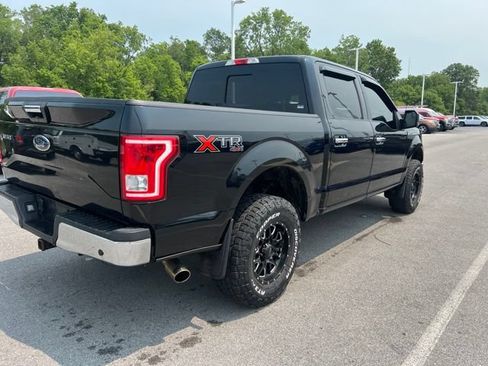 Used 2017 Ford F150 XLT w/ Equipment Group 302A Luxury AWD/4WD image 12