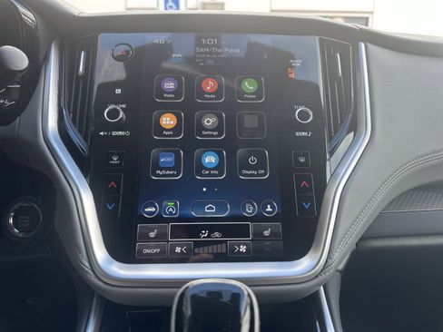 Used 2023 Subaru Outback Premium image 16