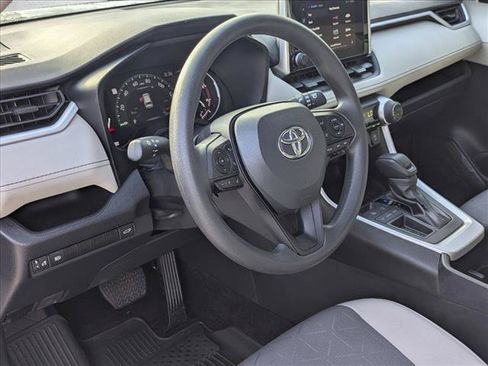 Used 2024 Toyota RAV4 XLE w/ Convenience Package FWD image 10