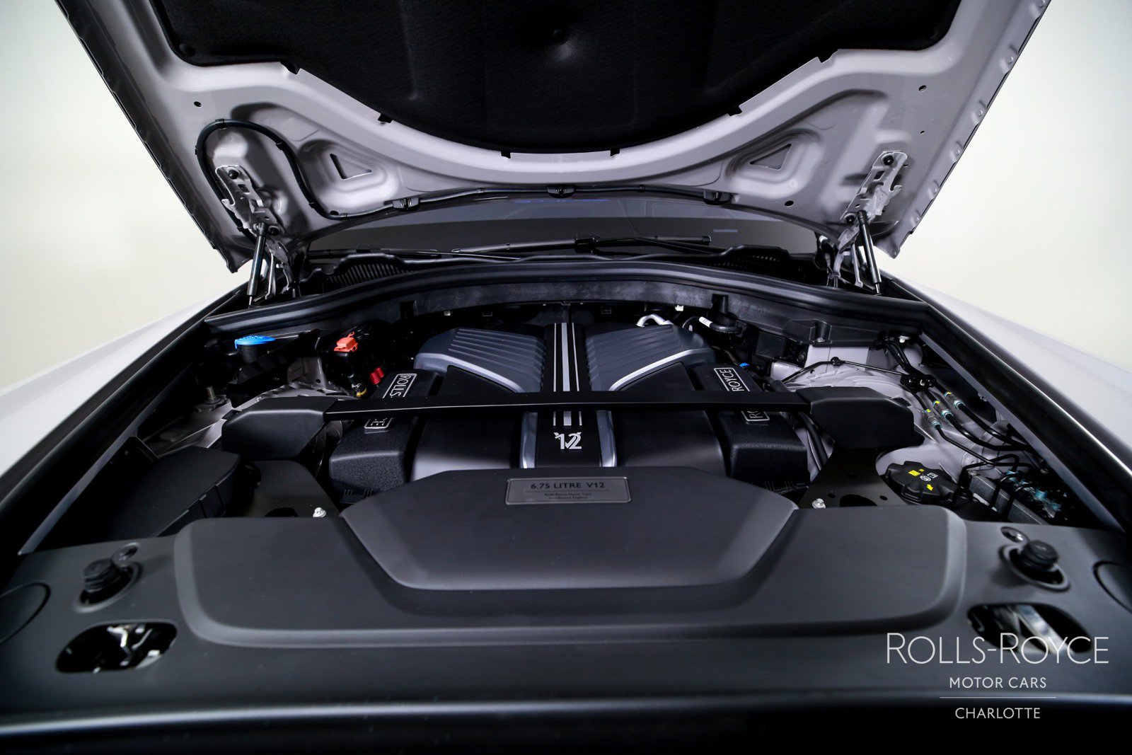 New 2027 Rolls-Royce Cullinan Black Badge AWD/4WD image 40