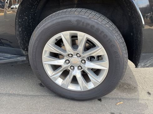 Used 2024 Chevrolet Suburban Premier image 13