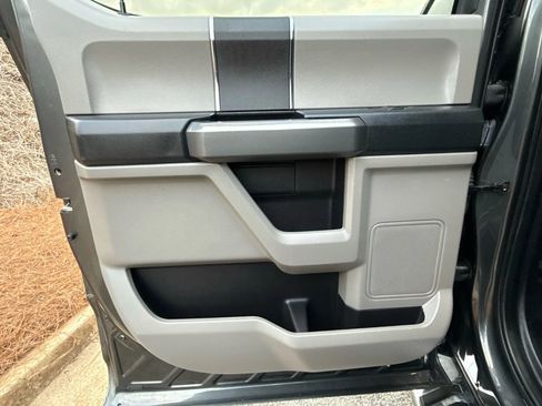 Used 2019 Ford F150 XLT image 20