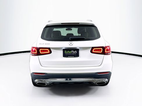 Used 2021 Mercedes-Benz GLC 300 w/ Premium Package image 7