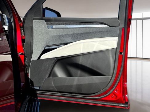 Certified 2025 Cadillac Escalade V image 19