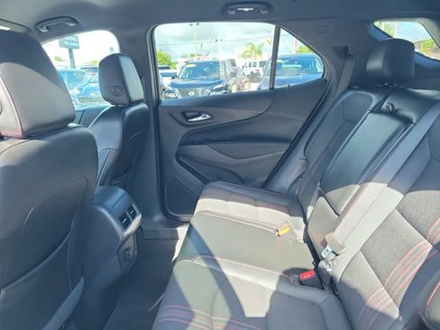 Used 2023 Chevrolet Equinox RS FWD image 14