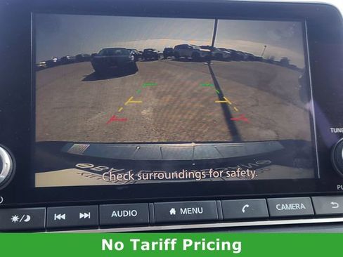 Certified 2025 Nissan Rogue SV image 17