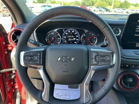 New 2025 Chevrolet Blazer RS w/ Enhanced Convenience Package image 28