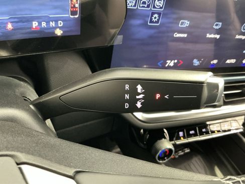 New 2026 Chevrolet Equinox EV LT image 30