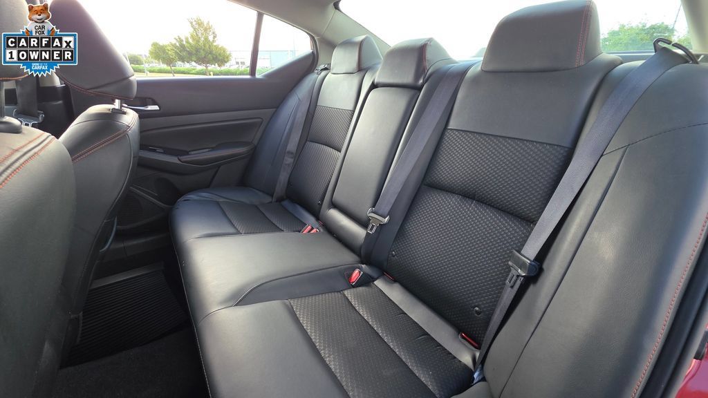 Used 2024 Nissan Altima 2.5 SR FWD image 17