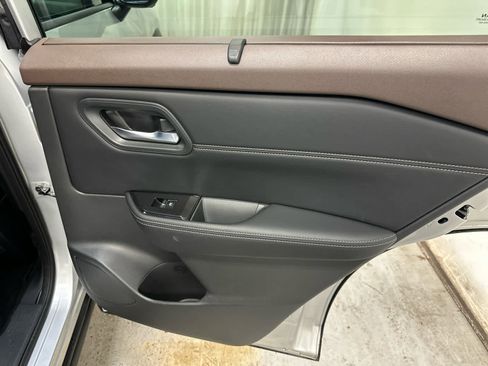 Certified 2022 Nissan Rogue SL w/ SL Premium Package image 30