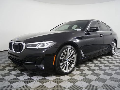 Certified 2023 BMW 530i w/ Premium Package image 7