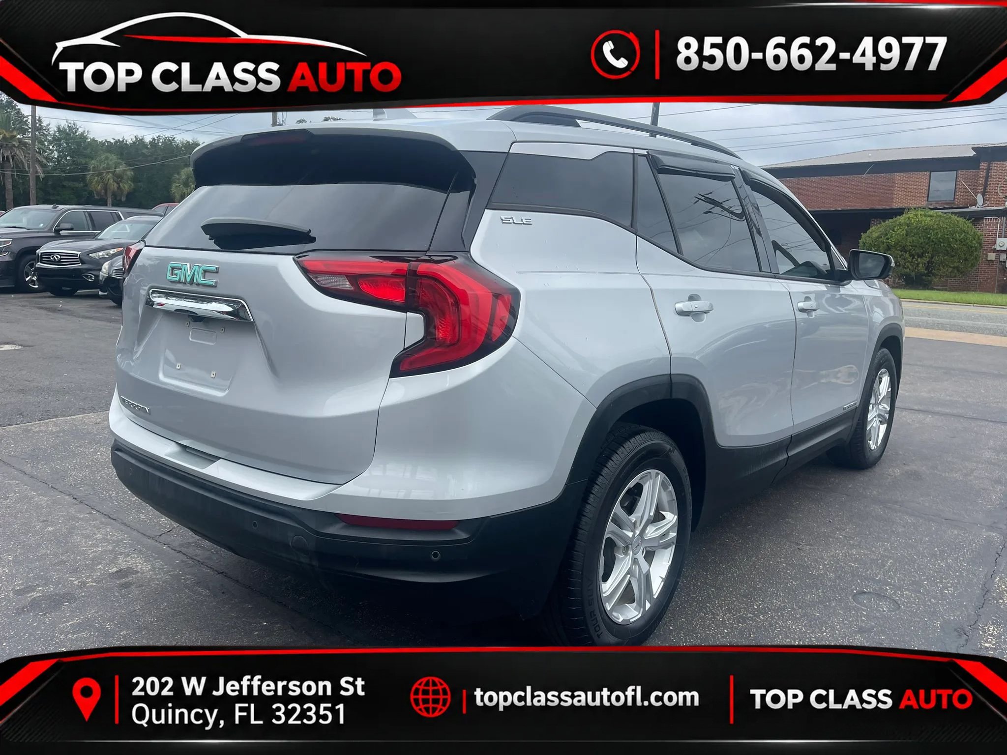 Used 2019 GMC Terrain SLE w/ Driver Convenience Package FWD image 4
