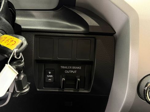 Used 2021 Toyota Tundra SR5 AWD/4WD image 22
