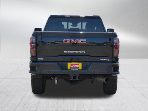 Used 2024 GMC Sierra 2500 AT4 w/ Technology Package AWD/4WD image 6
