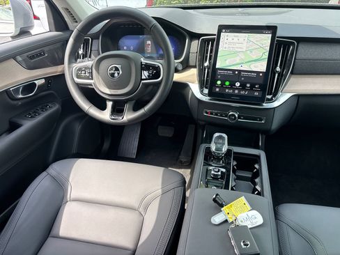 Used 2026 Volvo XC90 B6 Plus w/ Protection Package Premier AWD/4WD image 27