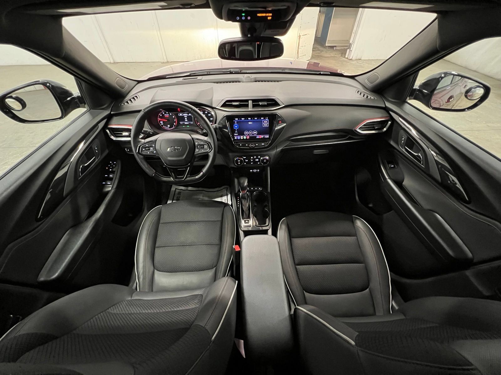 Used 2023 Chevrolet TrailBlazer RS w/ Convenience Package FWD image 12