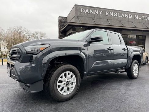 Used 2025 Toyota Tacoma SR AWD/4WD image 21